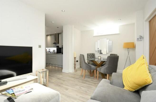 1 bed flat for sale in Dunstall Road, Barton Under Needwood, Burton-On-Trent DE13, £175,000