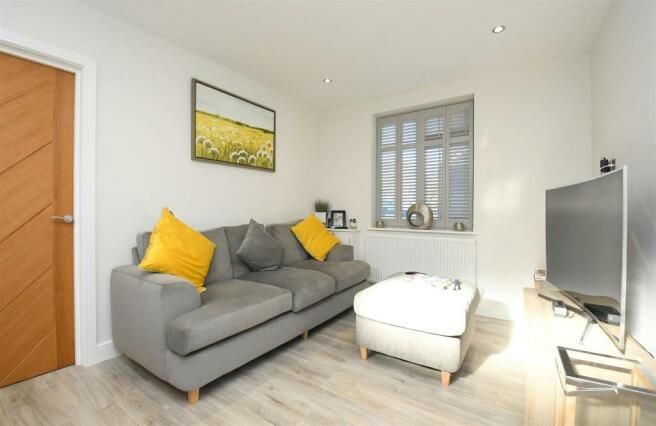 1 bed flat for sale in Dunstall Road, Barton Under Needwood, Burton-On-Trent DE13, £175,000