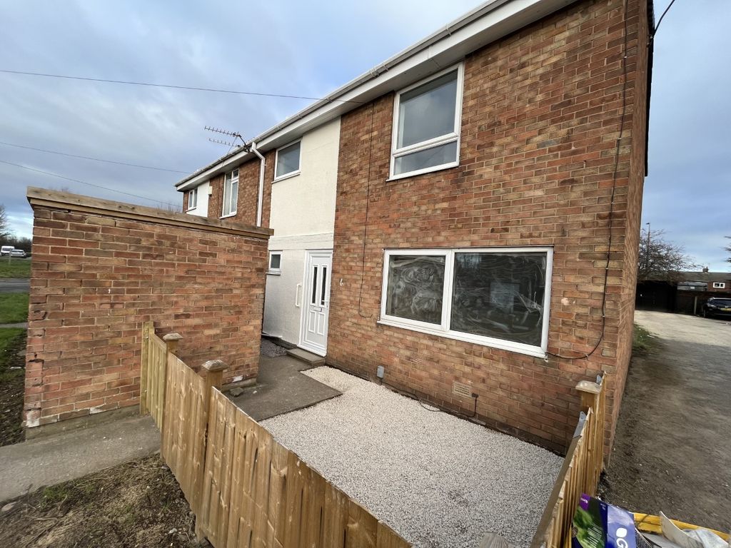 3 bed semi-detached house for sale in Gowdall Green, Bentley, Doncaster DN5, £135,000