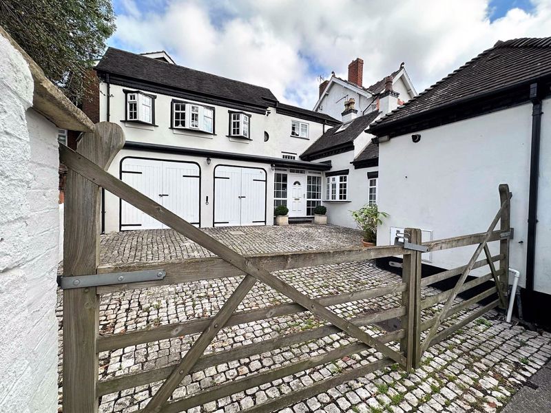 2 bed cottage for sale in Oakham Road, Dudley DY2, £229,950