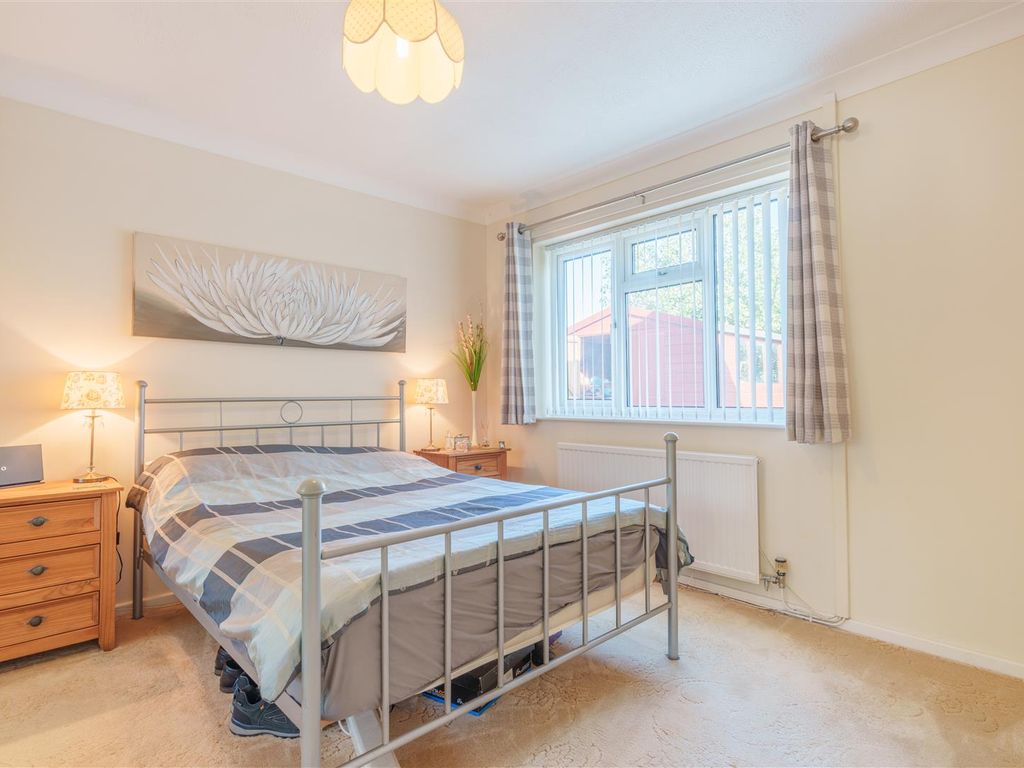 3 bed detached bungalow for sale in Llanddulas Avenue, Kinmel Bay, Denbighshire LL18, £250,000