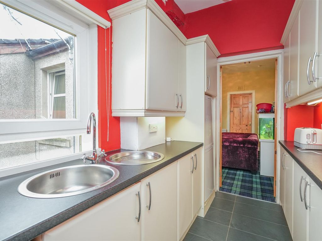 2 bed flat for sale in Crawford Street, Motherwell ML1, £95,000