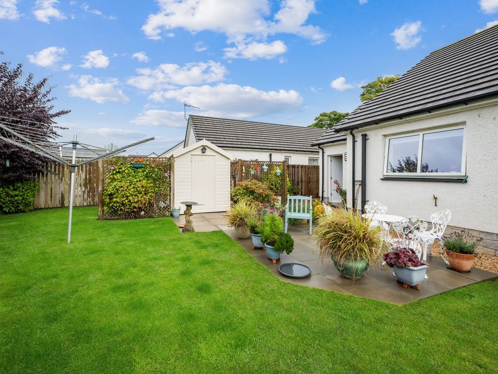 3 bed detached bungalow for sale in Guildtown, Guildtown, Perthshire PH2, £245,000