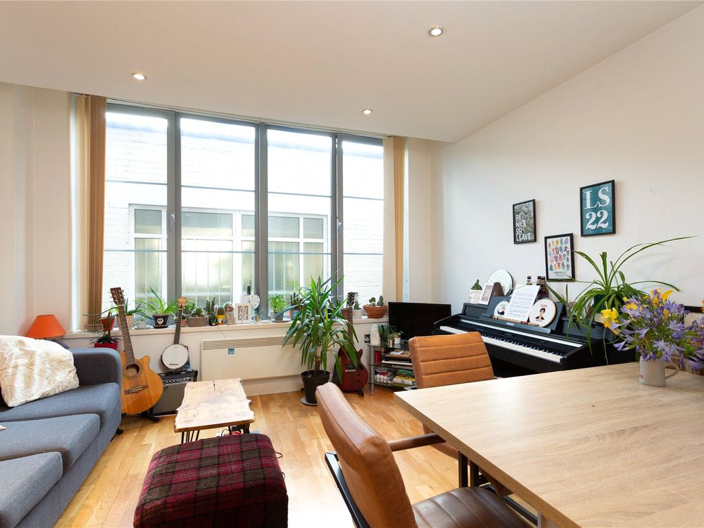 1 bed flat for sale in Peter Lane, York, North Yorkshire YO1, £200,000