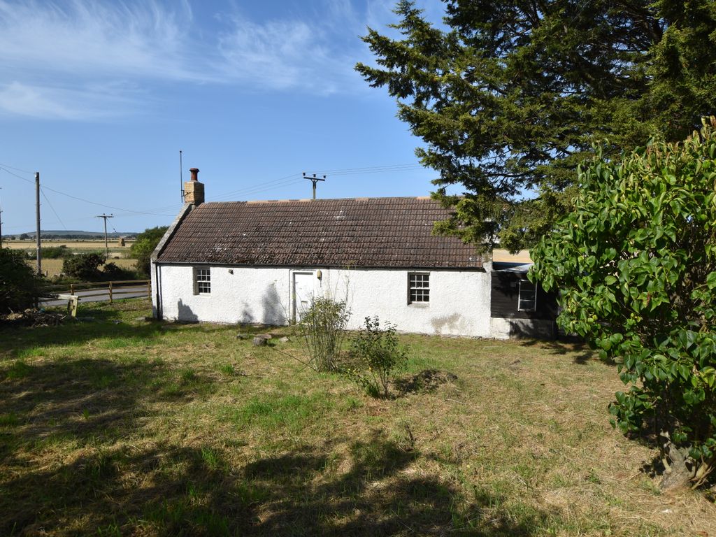 1 bed cottage for sale in Elgin IV30, £110,000