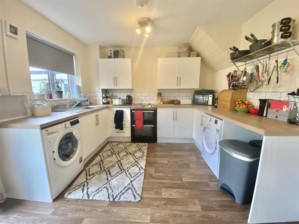 3 bed end terrace house for sale in Par, St Blazey, Cornwall PL24, £210,000