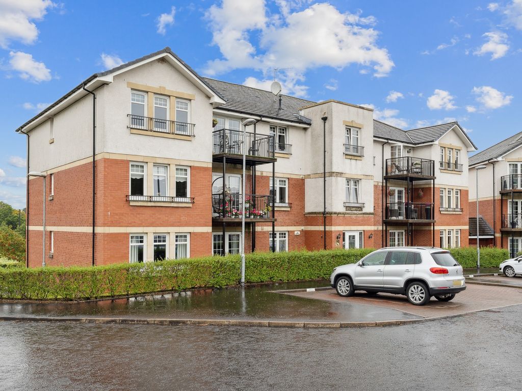 3 bed flat for sale in Capelrig Gardens, Newton Mearns, East Renfrewshire G77, £275,000