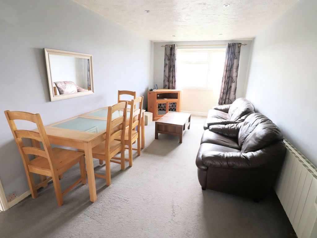 1 bed flat for sale in Glebe Road, Downham Market PE38, £95,000