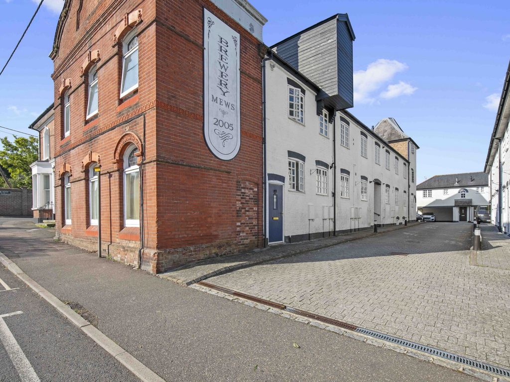1 bed flat for sale in Cuckfield Road, Hurstpierpoint BN6, £225,000