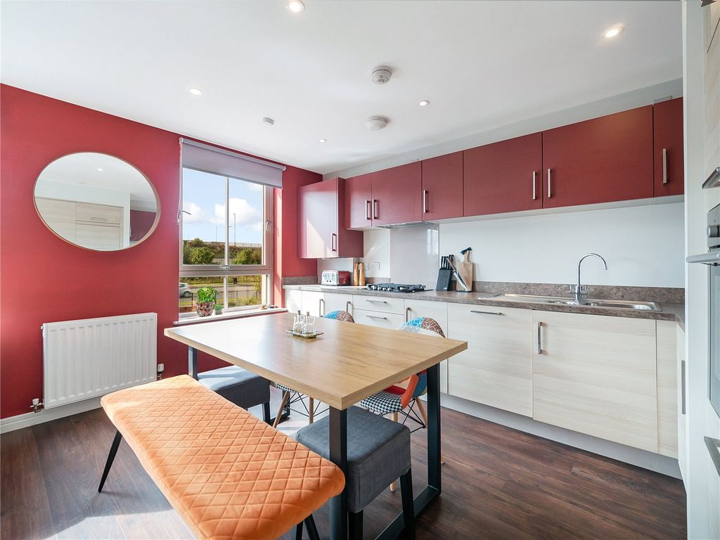 1 bed flat for sale in Rosebery Terrace, Oatlands, Glasgow G5, £140,000