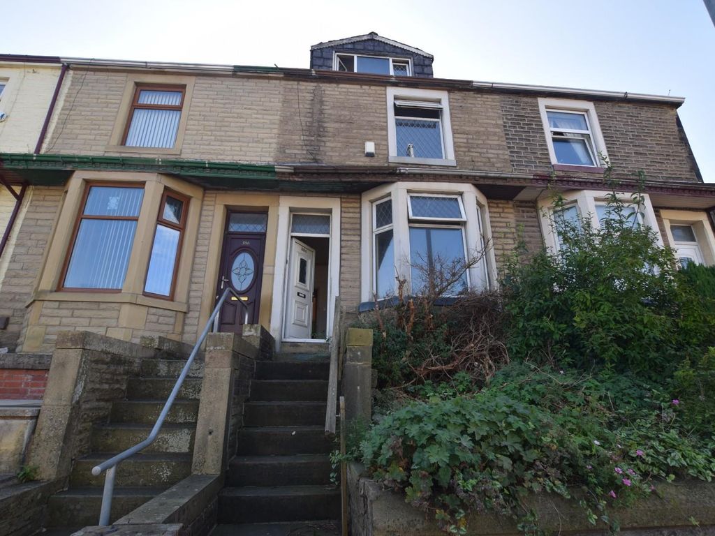 2 bed terraced house for sale in Leeds Road, Nelson BB9, £95,000