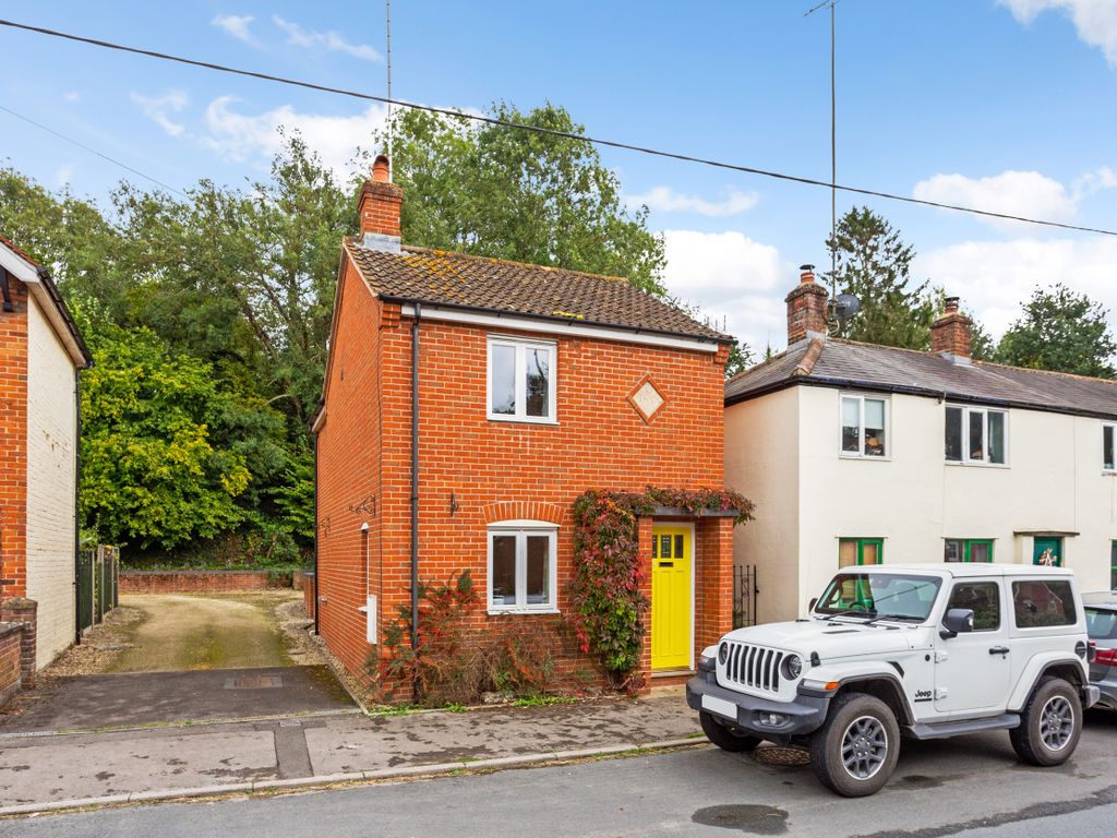 2 bed detached house for sale in High Street, Devizes SN10, £295,000