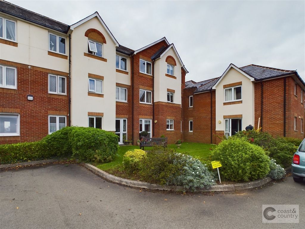 1 bed flat for sale in Marsh Road, Newton Abbot TQ12, £95,000