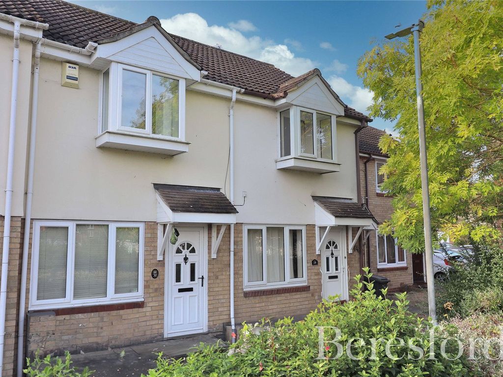 2 bed terraced house for sale in Chester Place, Chelmsford CM1, £260,000