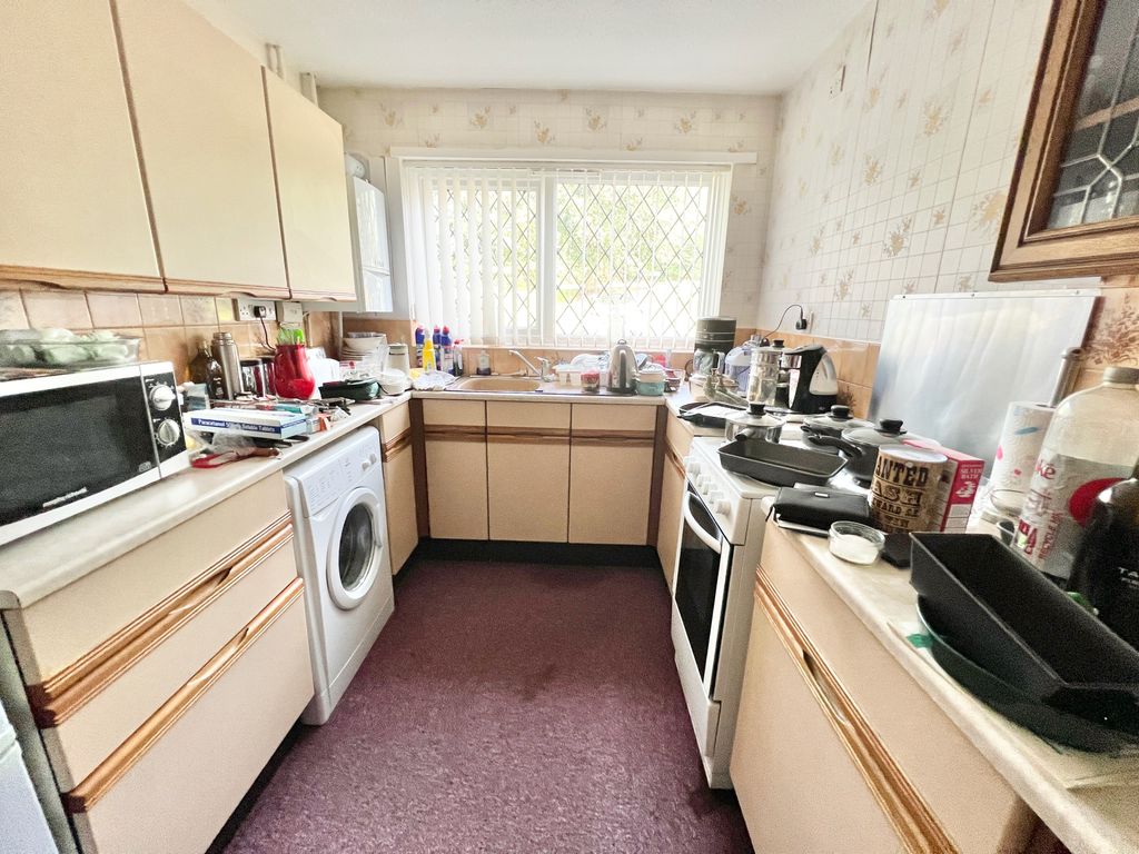 3 bed terraced house for sale in Cherrington, Stirchley, Telford TF3, £155,000