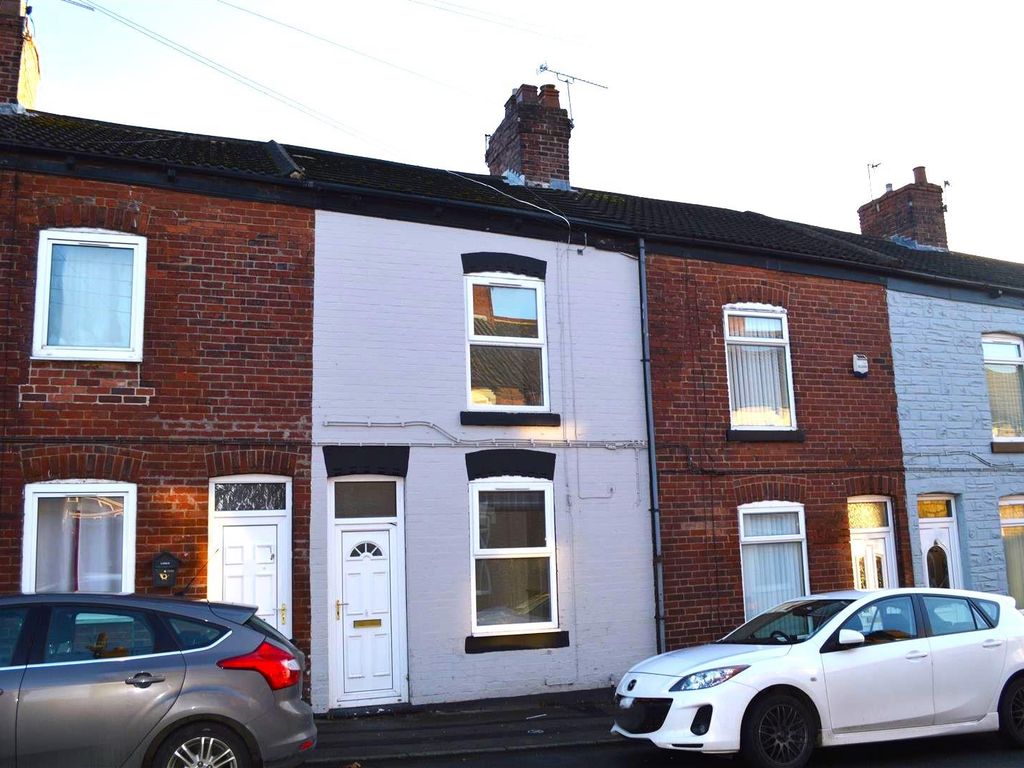 2 bed terraced house for sale in Stanley Street, Featherstone, Pontefract WF7, £85,000