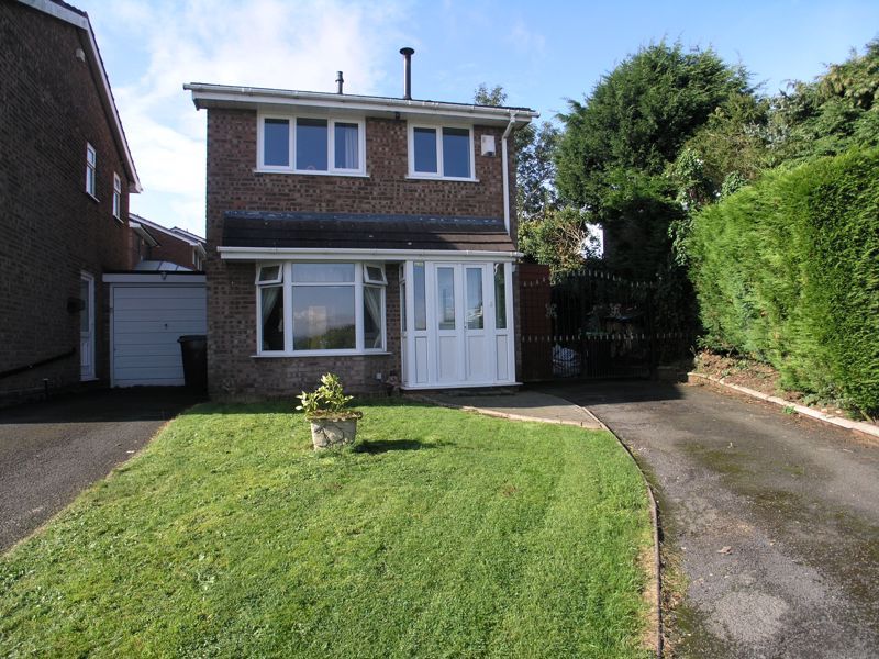 3 bed property for sale in Saxon Drive, Rowley Regis B65, £265,000