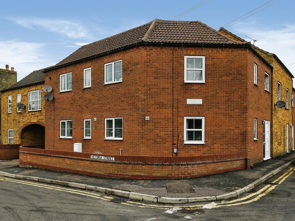 2 bed flat for sale in Porter Street, Downham Market PE38, £80,000