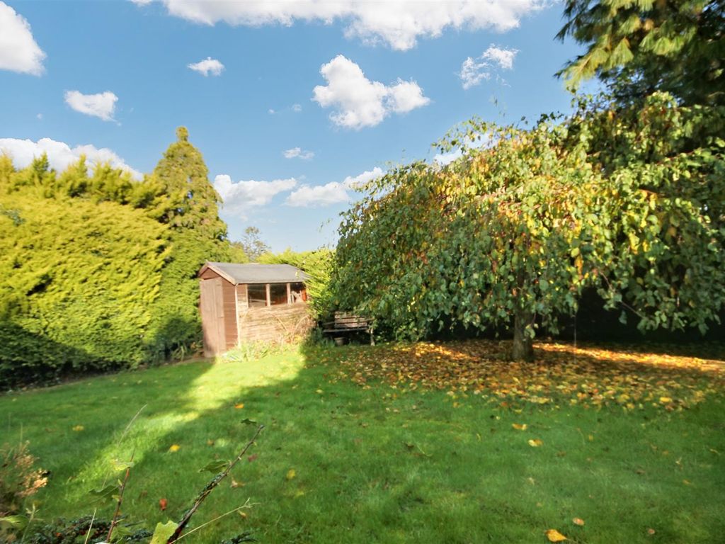 2 bed detached bungalow for sale in Bowers Close, Riseley, Bedford MK44, £300,000