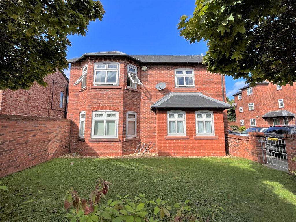 2 bed flat for sale in Thornedge, Timperley, Altrincham WA15, £245,000