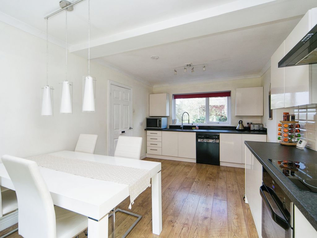 3 bed mews house for sale in Betws Yn Rhos, Abergele, Conwy LL22, £230,000