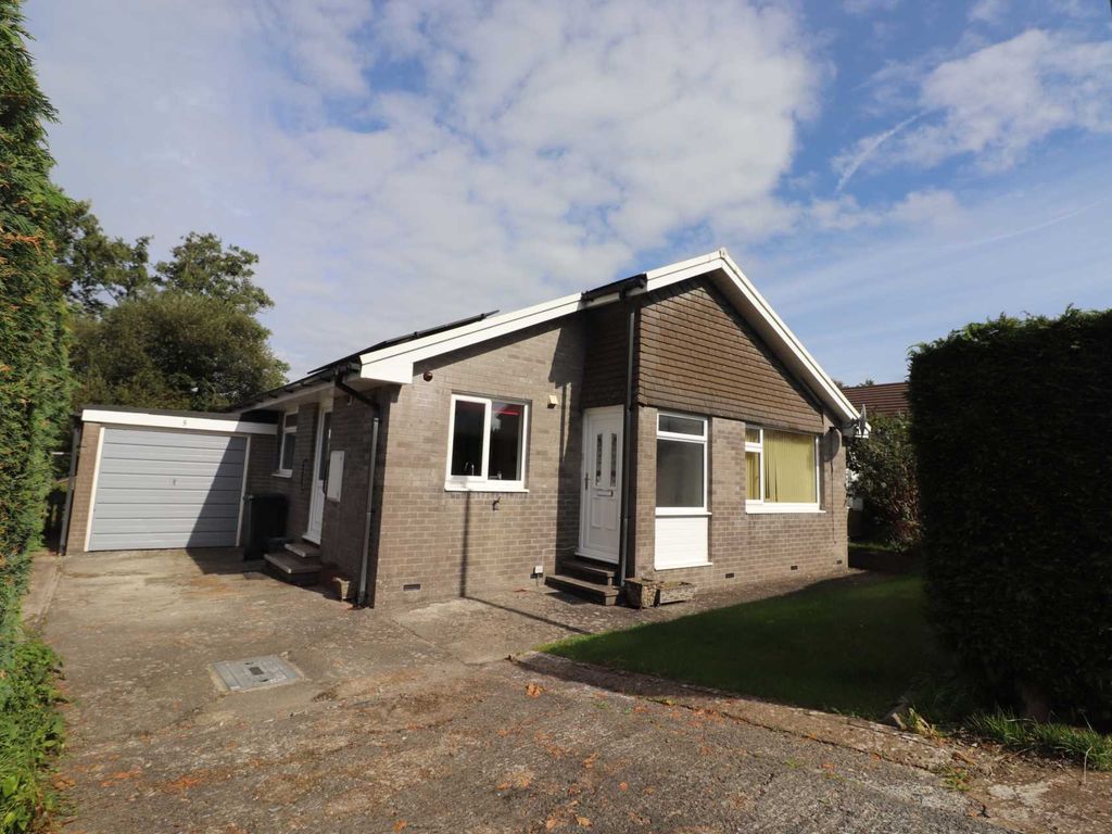 3 bed detached bungalow for sale in Glanceulan, Penrhyncoch, Aberystwyth SY23, £274,950