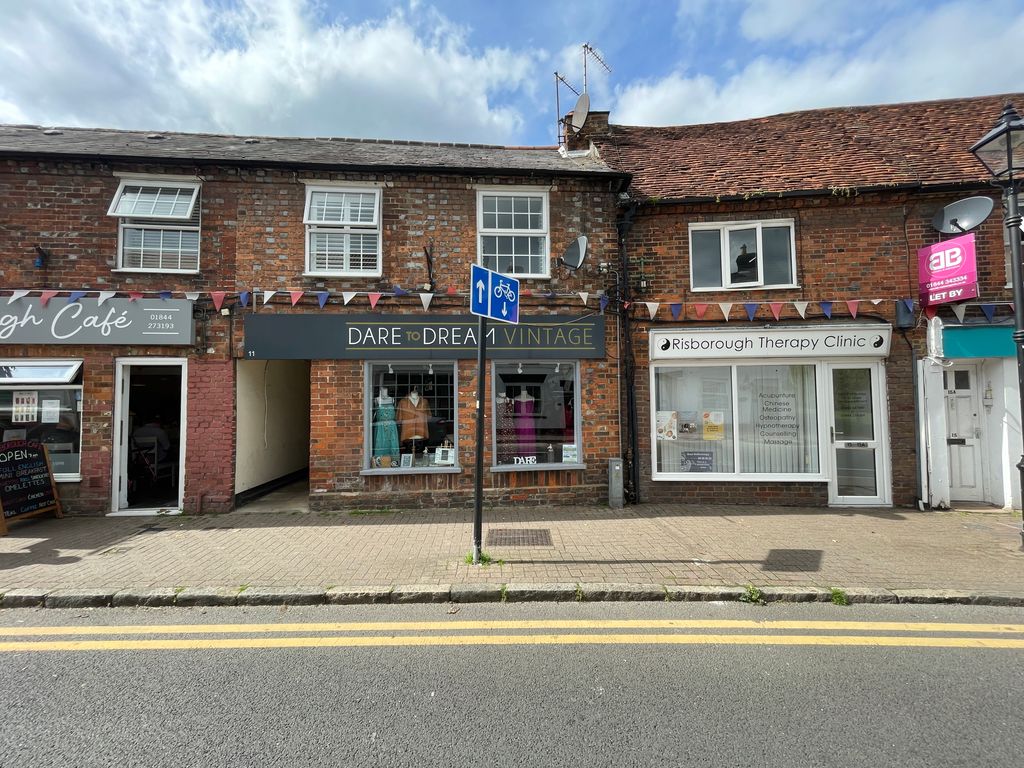 Retail premises for sale in Duke Street, Princes Risborough HP27, £145,000
