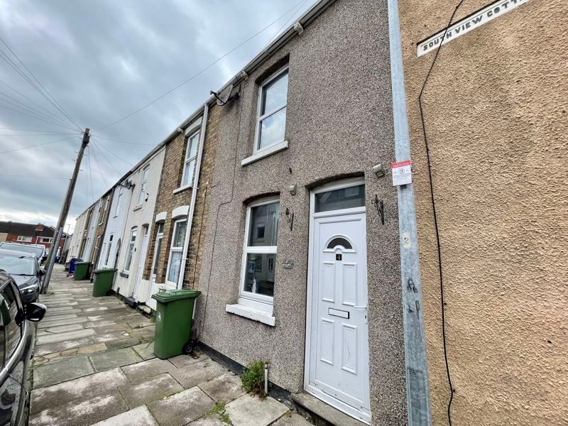 3 bed terraced house for sale in Edward Street, Cleethorpes DN35, £97,500