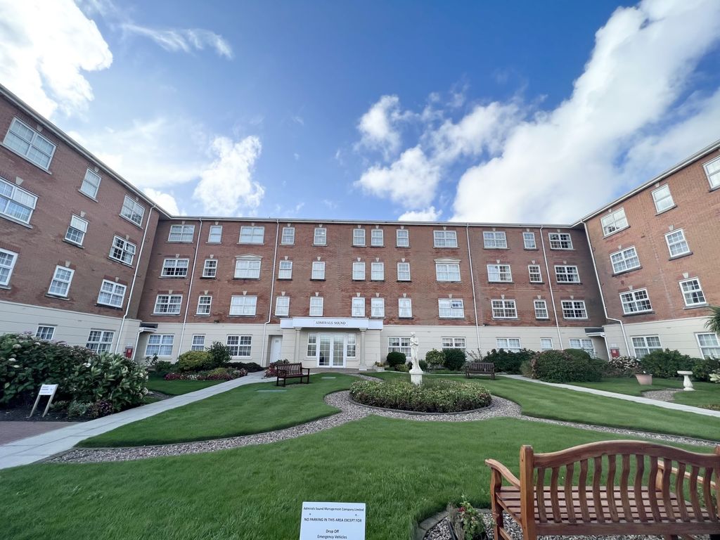 2 bed flat for sale in Admirals Sound, Cleveleys FY5, £160,000