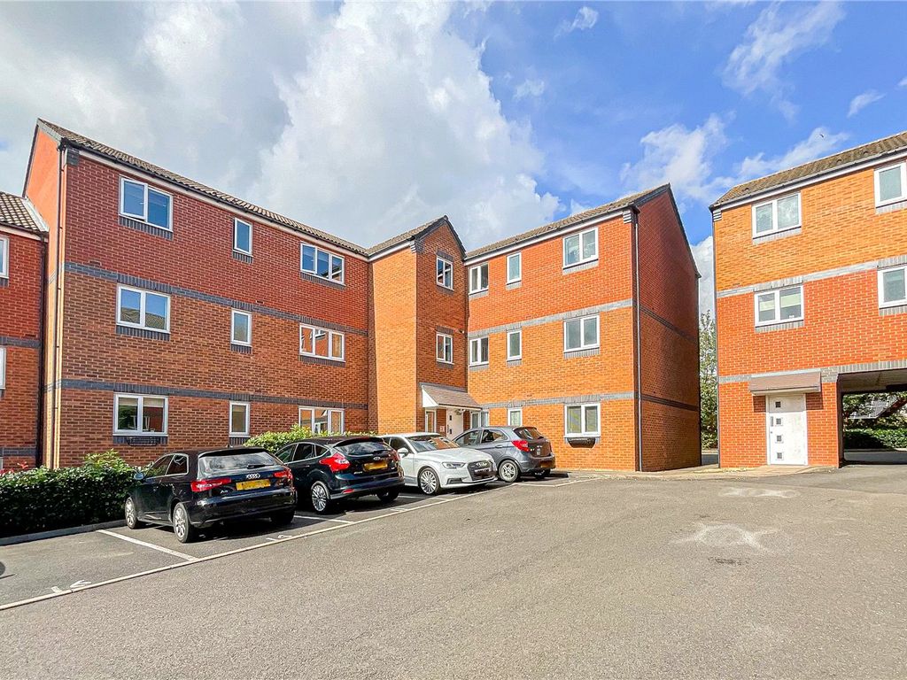 2 bed flat for sale in Peel Drive, Wilnecote, Tamworth, Staffordshire B77, £140,000