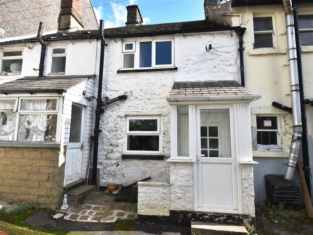 2 bed terraced house for sale in High Street, Buxton SK17, £145,000