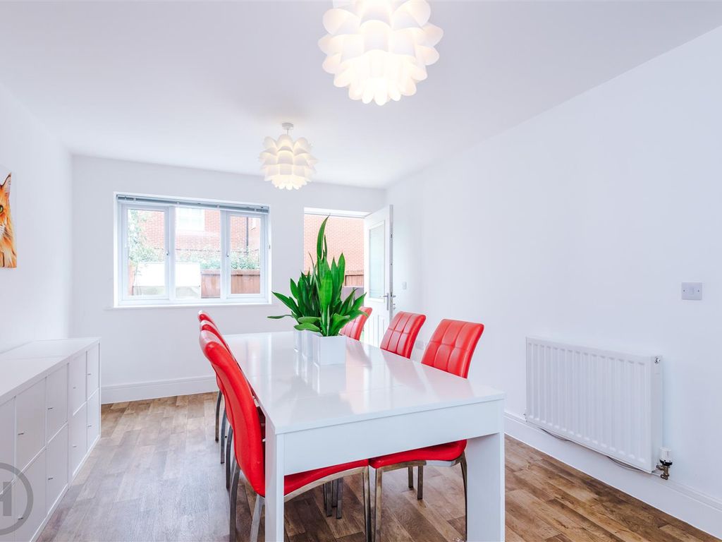 4 bed town house for sale in Thorncroft Avenue, Astley, Manchester M29, £280,000