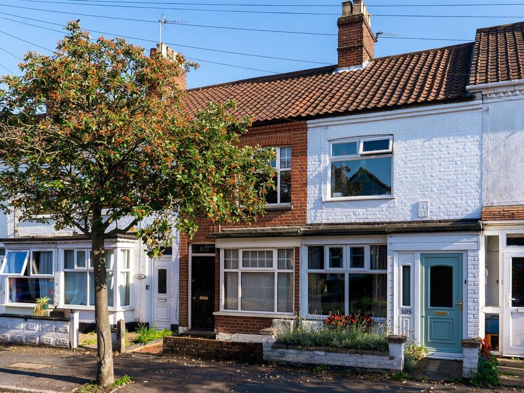 2 bed terraced house for sale in Highland Road, Norwich NR2, £260,000