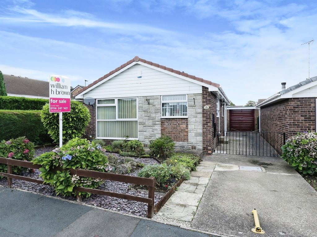 2 bed detached bungalow for sale in Dunedin Grove, Halfway, Sheffield S20, £210,000