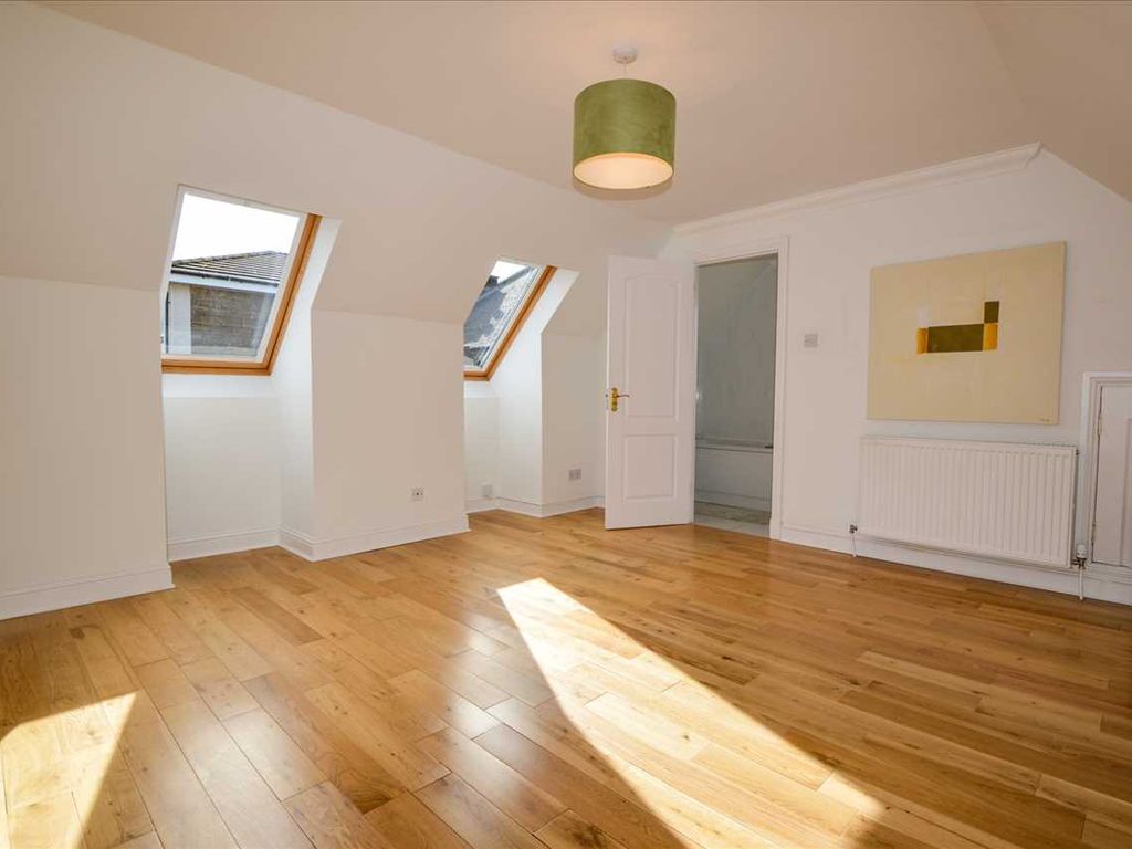 2 bed flat for sale in Haddow Street, Hamilton ML3, £164,995