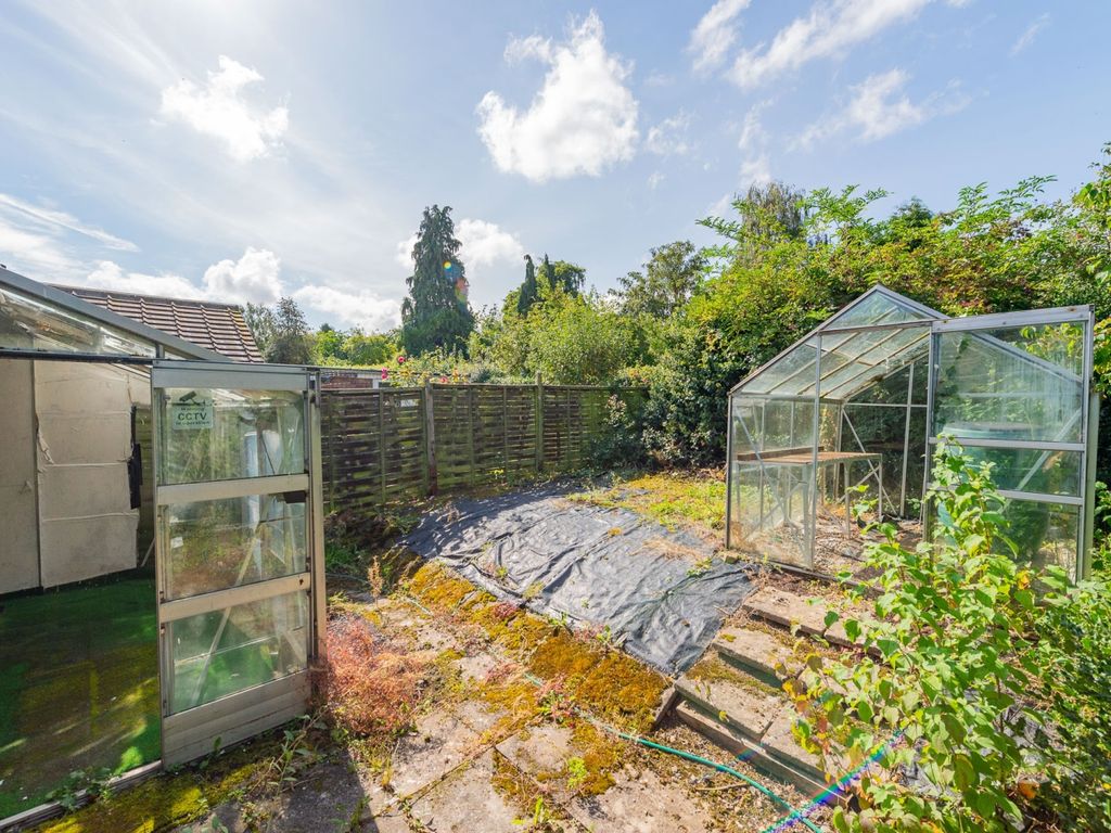 2 bed bungalow for sale in Bardsley Drive, Shrewsbury SY2, £185,000