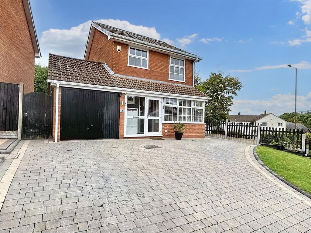 3 bed detached house for sale in Marsh End, Kings Norton, Birmingham B38, £330,000