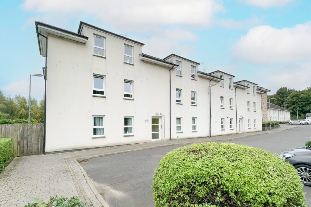 2 bed flat for sale in Littlemill Place, Bowling, Glasgow G60, £135,000