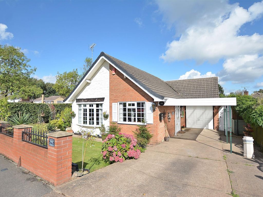 2 bed detached bungalow for sale in Chatsworth Drive, Berry Hill, Mansfield NG18, £300,000