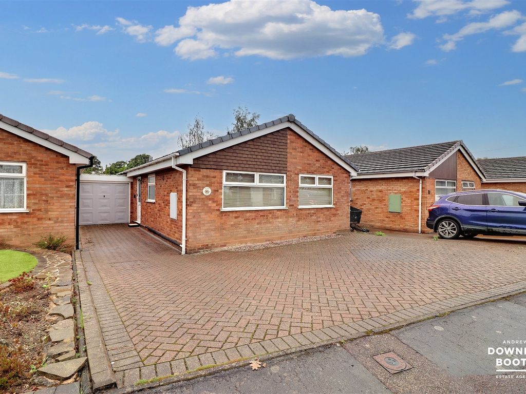 2 bed bungalow for sale in Shakespeare Avenue, Lichfield WS14, £325,000