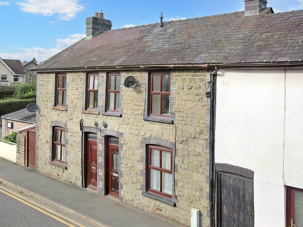 2 bed town house for sale in Church Street, Builth Wells LD2, £170,000