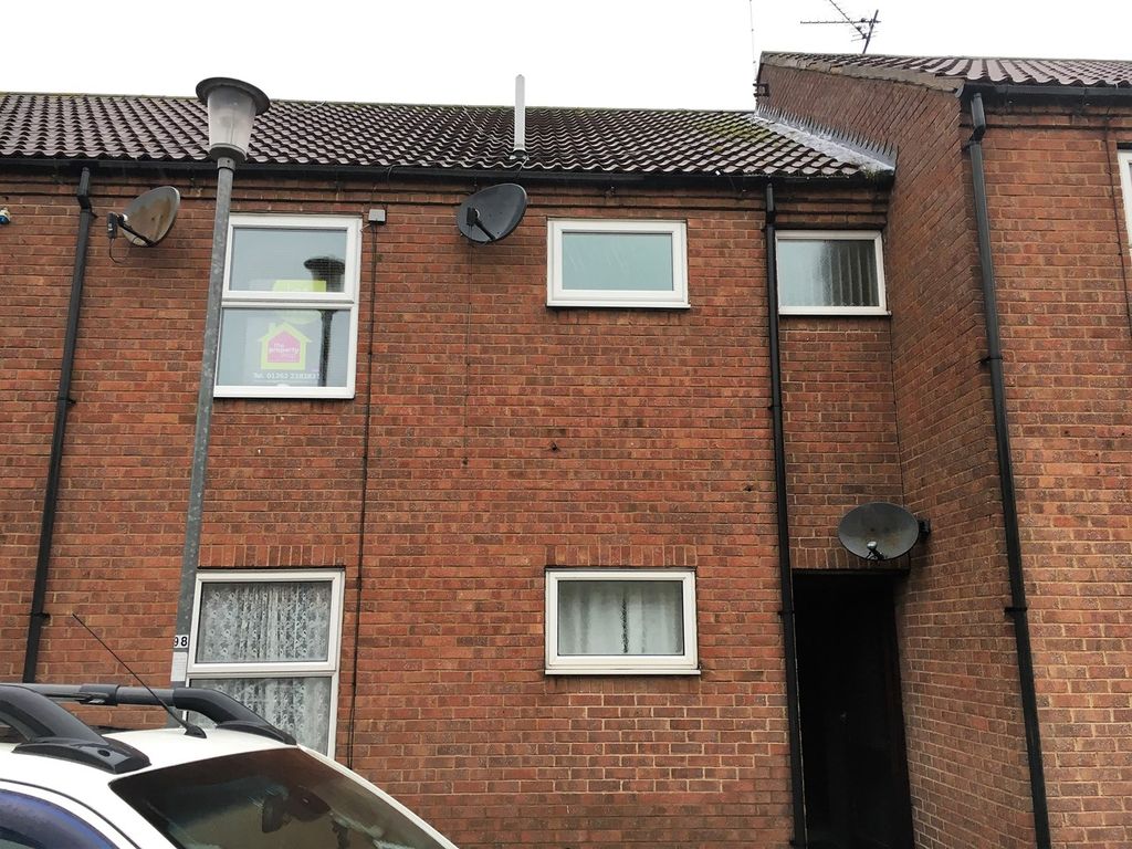 1 bed flat for sale in High Street, Flamborough, Bridlington YO15, £76,000