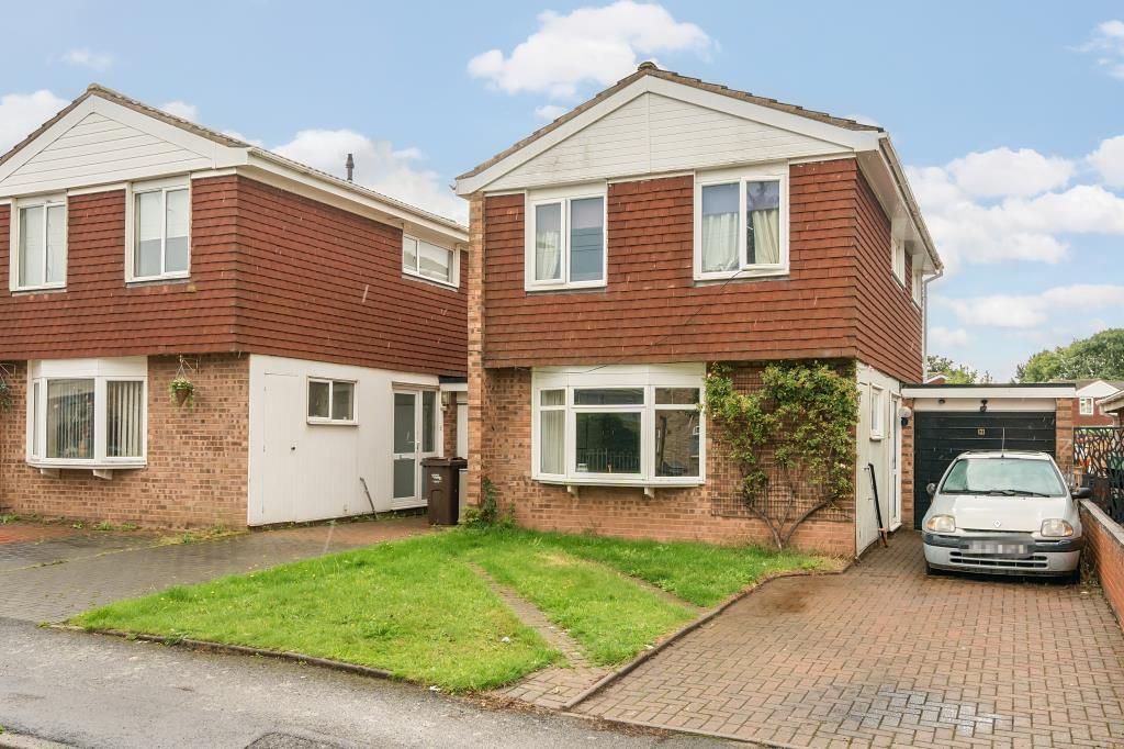 3 bed link-detached house for sale in Westfields., Hereford HR4, £200,000