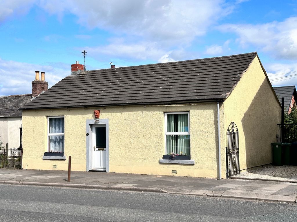 2 bed detached bungalow for sale in Kingstown Road, Carlisle CA3, £140,000