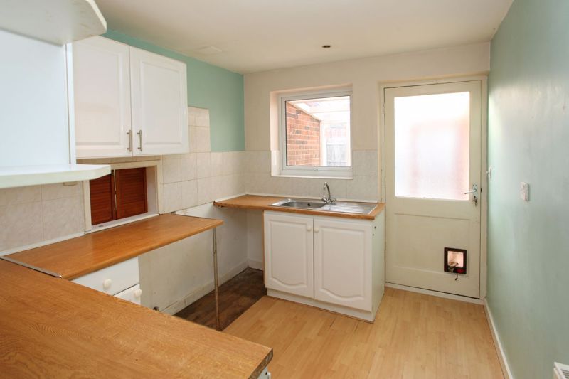 3 bed terraced house for sale in Wilkinson Avenue, Broseley TF12, £149,950