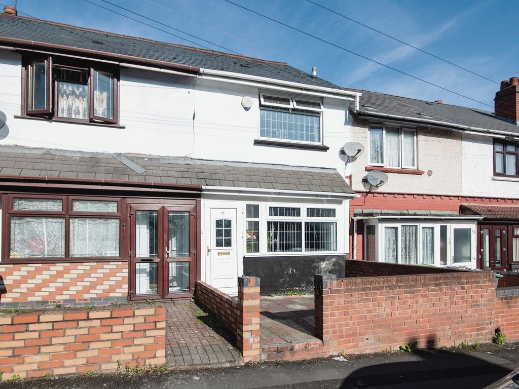 3 bed terraced house for sale in Bertram Road, Smethwick B67, £220,000