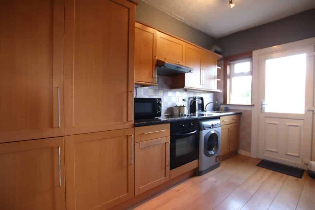 2 bed flat for sale in Gartleahill, Airdrie ML6, £74,999