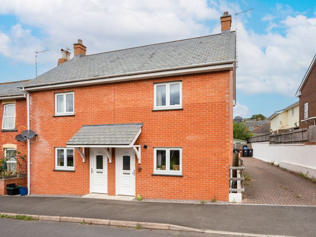 2 bed semi-detached house for sale in Threshers, Crediton EX17, £215,000