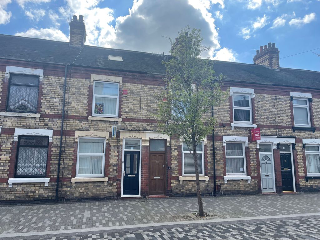 4 bed terraced house for sale in Spencer Road, Stoke-On-Trent ST4, £110,000
