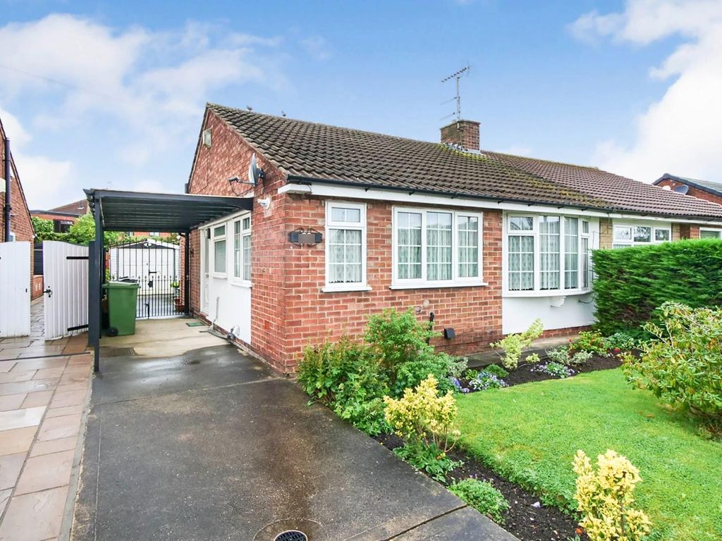 2 bed semi-detached bungalow for sale in Eastholme Drive, York YO30, £210,000